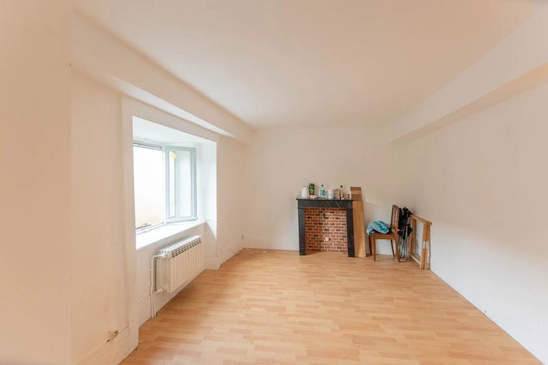 Maison - 98 m² - 6 pièces