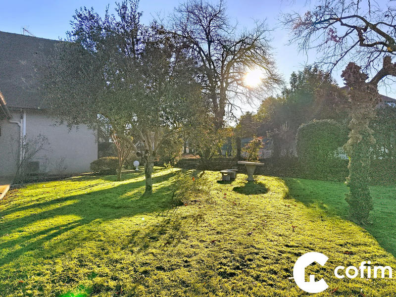 Maison - 209 m² - 8 pièces