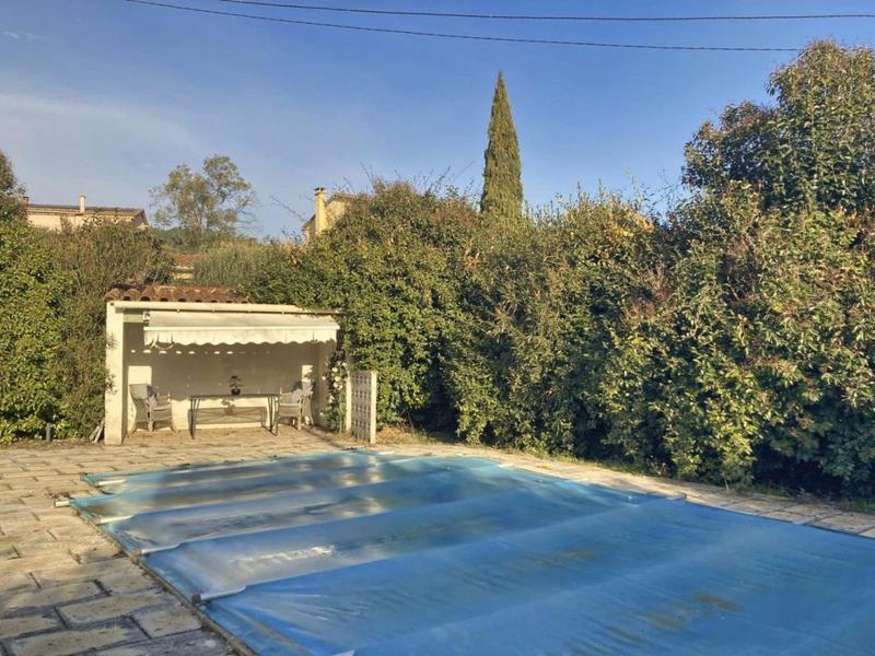 Maison - 104 m² - 5 pièces