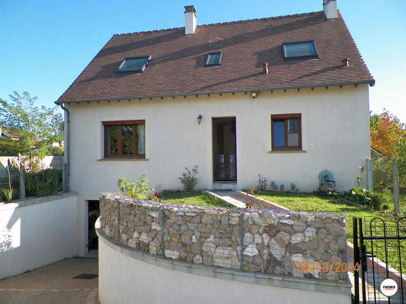 Maison - 106 m² - 6 pièces