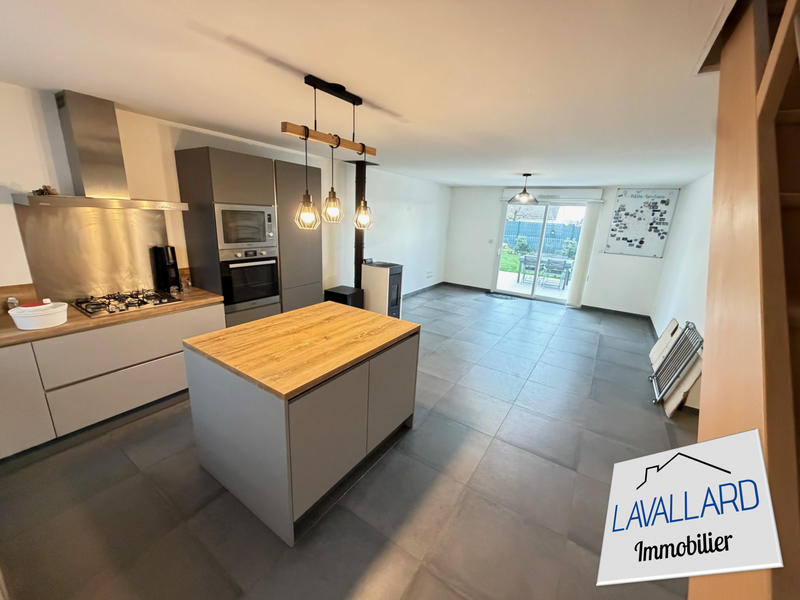 Maison - 105 m² - 6 pièces