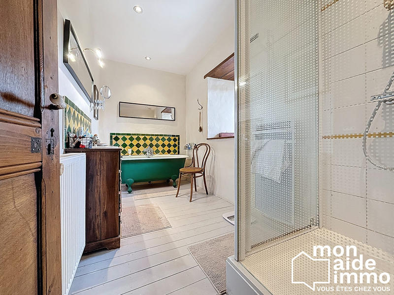 Maison - 180 m² - 4 pièces