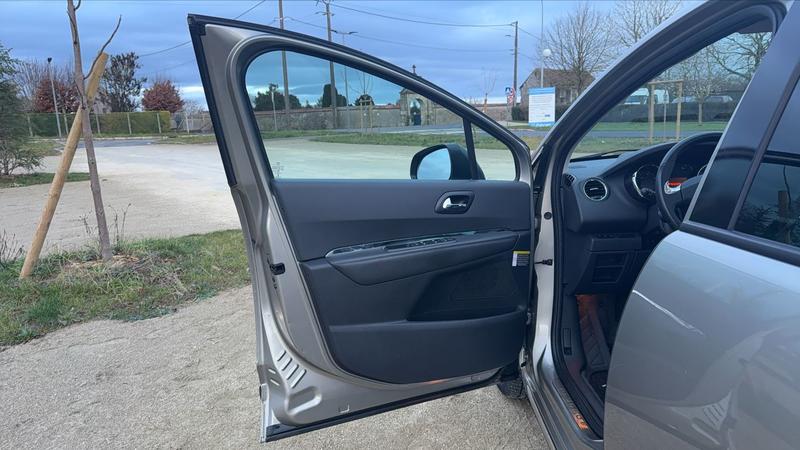 Peugeot 3008 1.6 Thp 156 Feline - Automatique Entretien constructeur