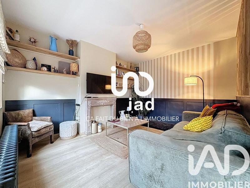 Maison - 252 m² - 10 pièces