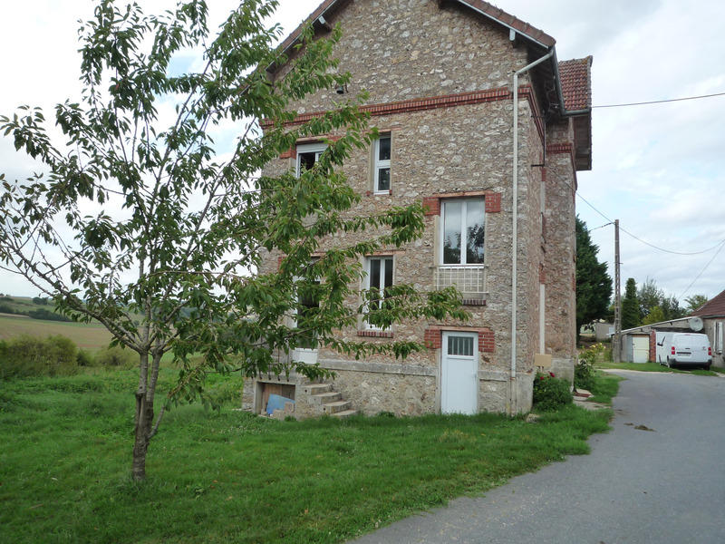 Propriété - 230 m² - 11 pièces