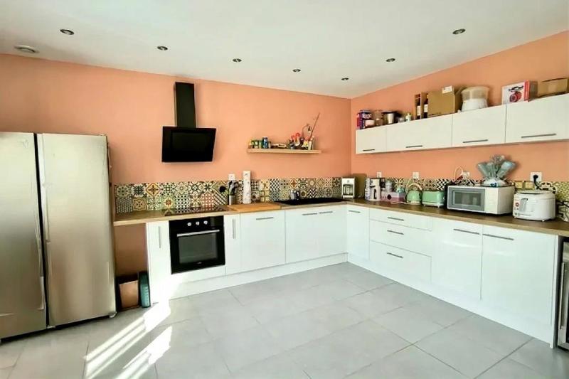 Maison - 193 m² - 7 pièces