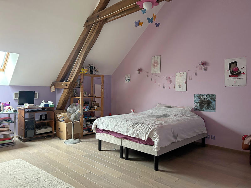 Maison - 325 m² - 12 pièces