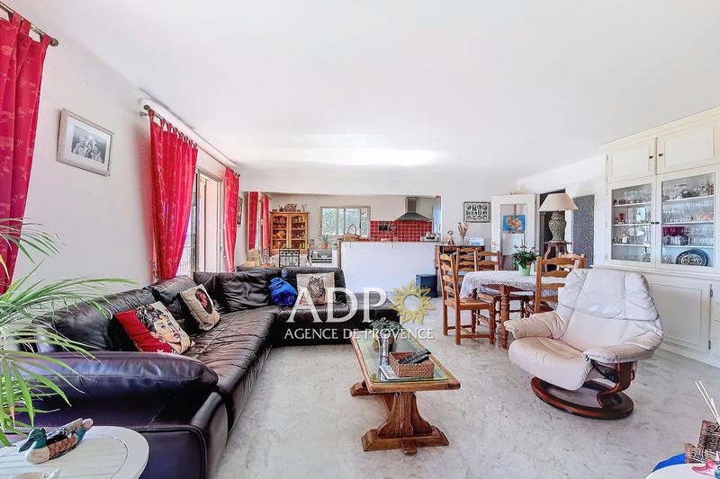 Appartement - 114 m² - 4 pièces