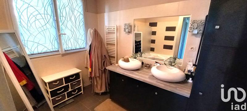 Maison - 195 m² - 9 pièces