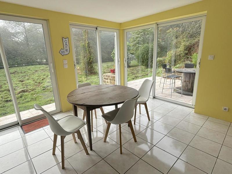 Maison - 200 m² - 7 pièces