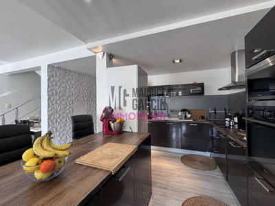 Maison - 192 m² - 8 pièces