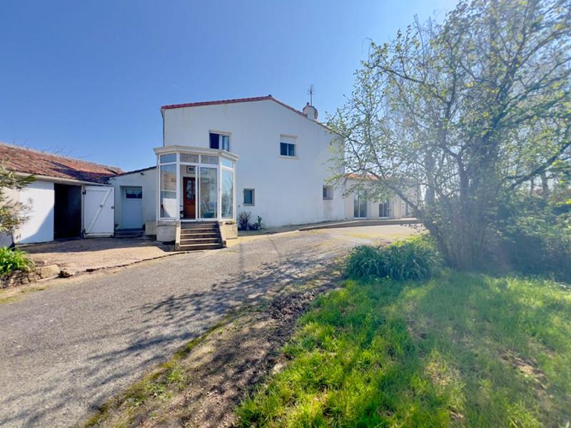 Maison - 141 m² - 6 pièces