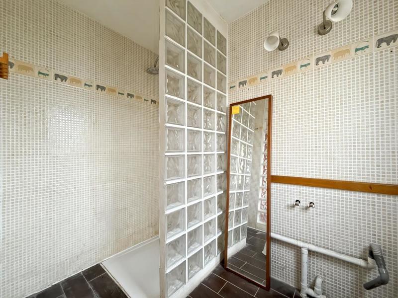 Maison - 97 m² - 5 pièces