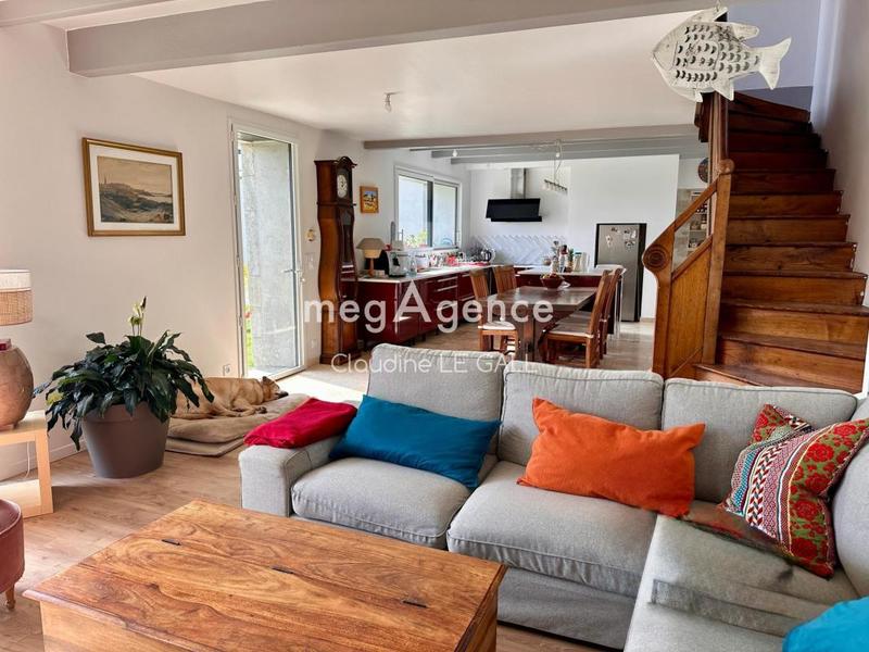 Maison - 163 m² - 6 pièces