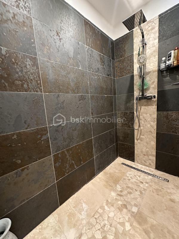 Villa - 164 m² - 6 pièces