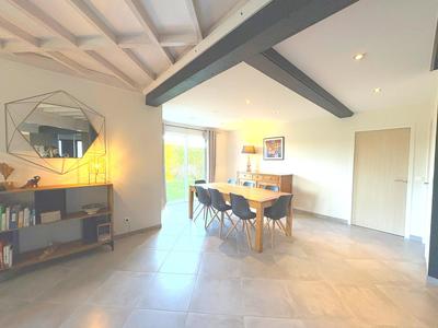 Maison contemporaine - 214 m² - 8 pièces