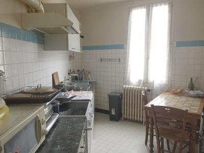 Maison - 370 m² - 21 pièces