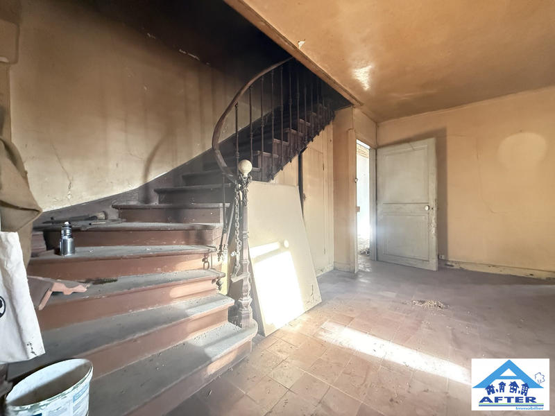 Maison ancienne - 237 m² - 12 pièces