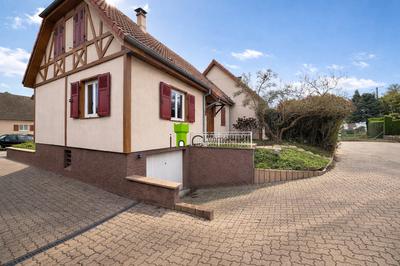 Maison - 104 m² - 6 pièces