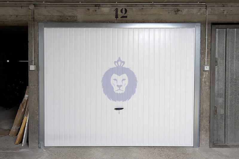 Parking / Garage - 12 m²