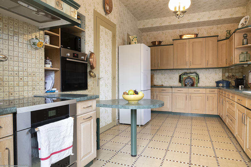 Villa - 205 m² - 9 pièces