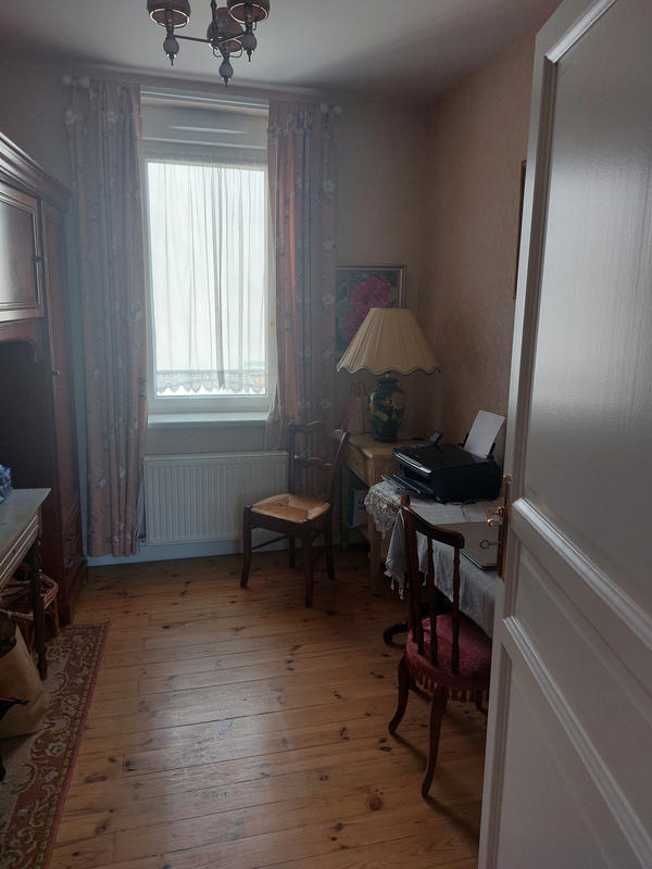 Maison - 238 m² - 8 pièces