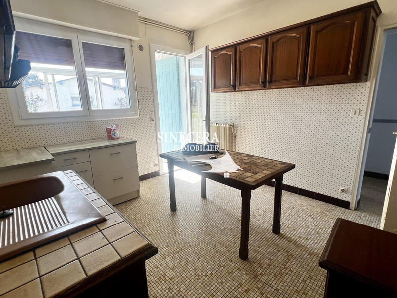 Maison - 190 m² - 9 pièces