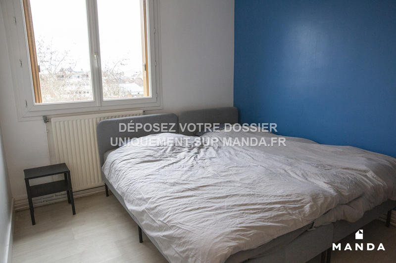 Chambre - 9 m² - 4 pièces