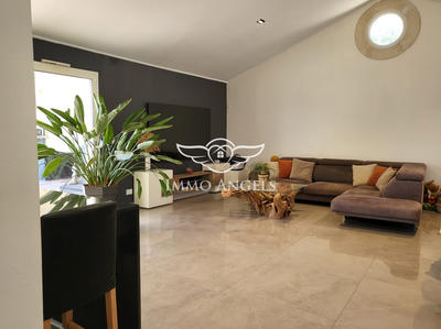 Maison - 192 m² - 8 pièces