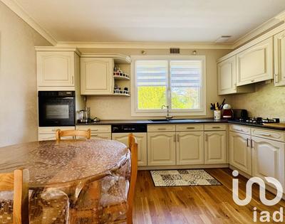 Maison - 132 m² - 8 pièces