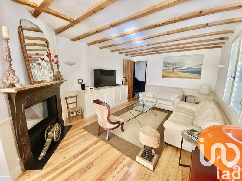 Maison - 215 m² - 7 pièces