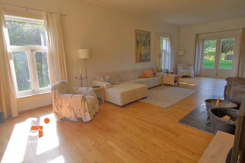 Propriété - 175 m² - 7 pièces