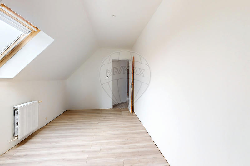 Maison - 157 m² - 7 pièces