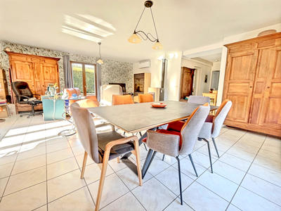 Maison - 163 m² - 6 pièces