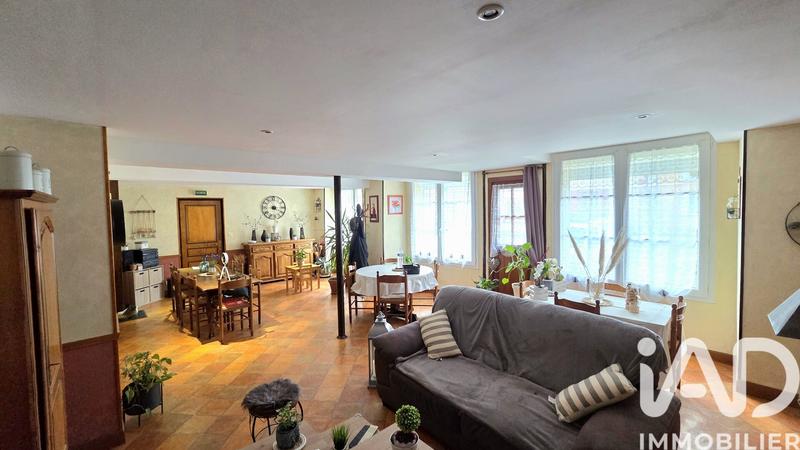 Maison - 522 m² - 11 pièces