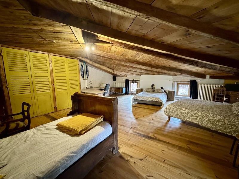 Maison - 195 m² - 6 pièces