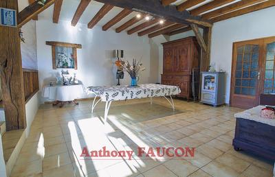 Maison - 188 m² - 7 pièces