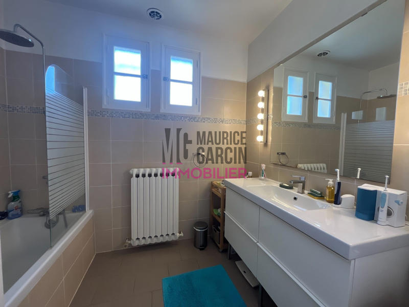 Maison - 156 m² - 6 pièces