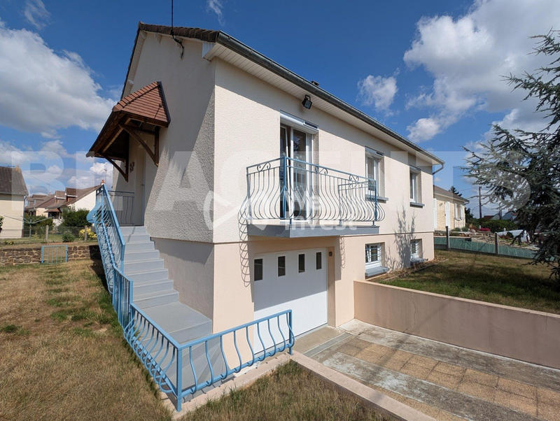 Maison - 102 m² - 5 pièces