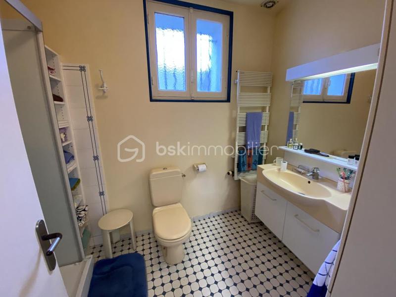 Corps de ferme - 240 m² - 10 pièces