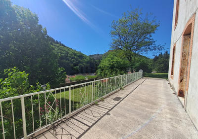 Appartement - 292 m² - 15 pièces