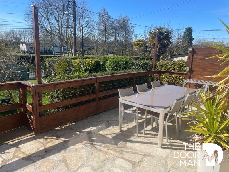 Maison - 205 m² - 8 pièces