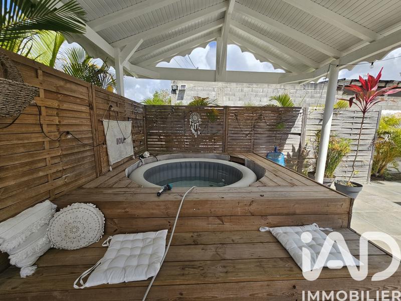 Maison - 200 m² - 8 pièces