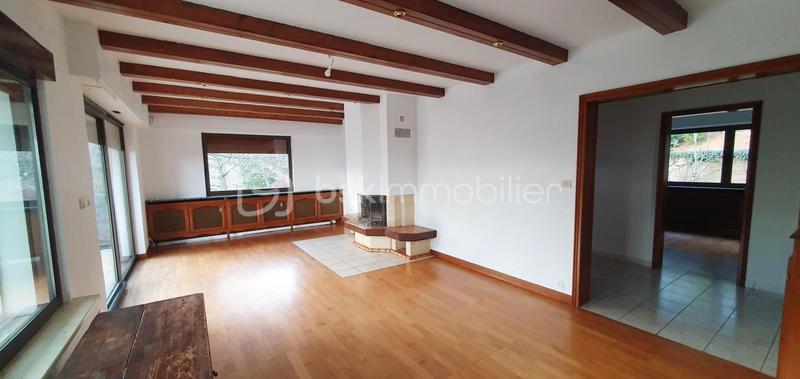 Propriété - 312 m² - 7 pièces