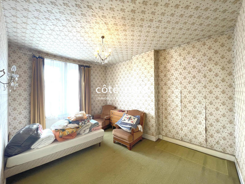 Maison - 179 m² - 8 pièces