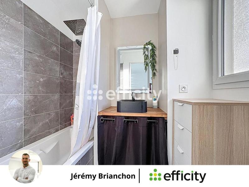 Villa - 70 m² - 3 pièces