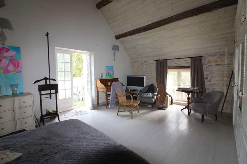 Maison - 280 m² - 11 pièces