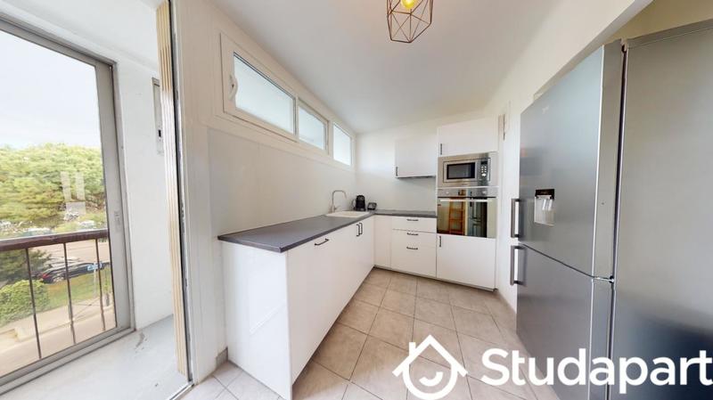 Chambre - 9 m² - 1 pièce