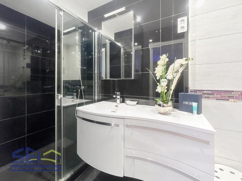 Appartement - 70 m² - 4 pièces