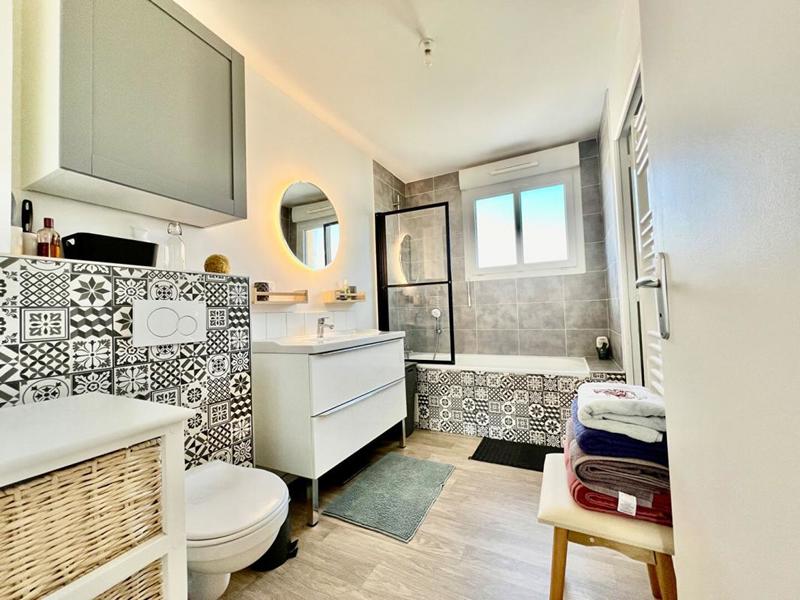 Maison - 81 m² - 5 pièces